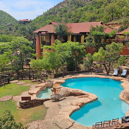 Waterfall Safari Lodge Winterkamp Ngoại thất bức ảnh